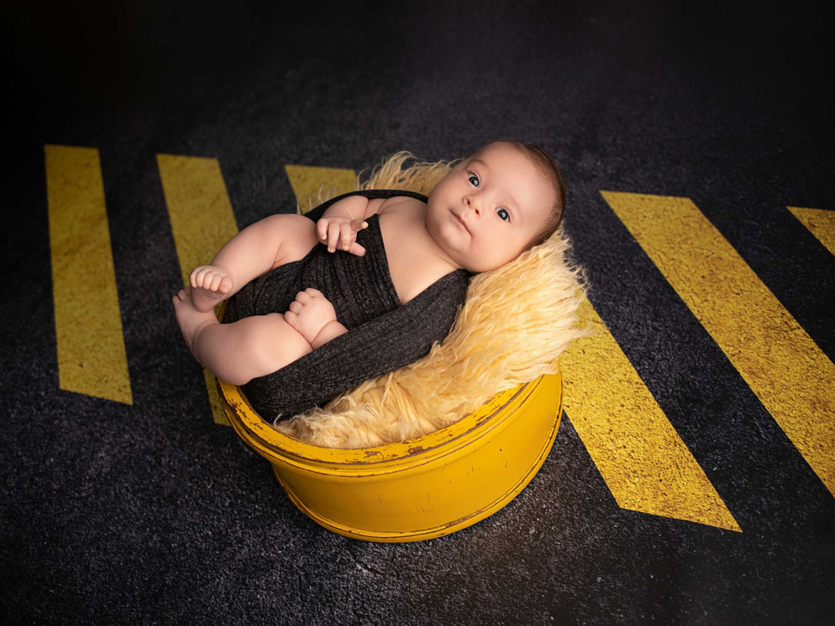 Photo floor Road – black asphalt with yellow warning stripes | Colors&Drops