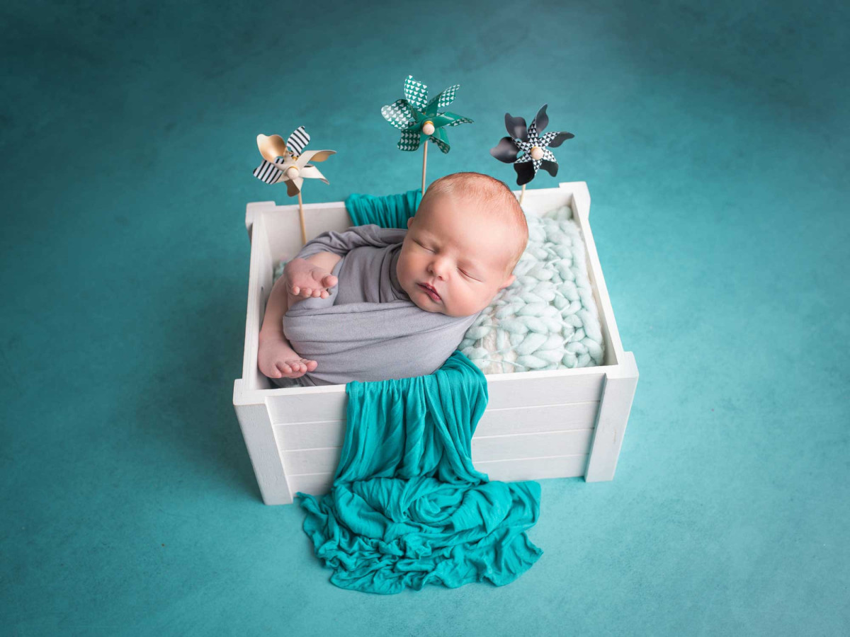 Teal blue textured photo backdrop & floor Mermaid – teal blue painted texture | Colors&Drops
