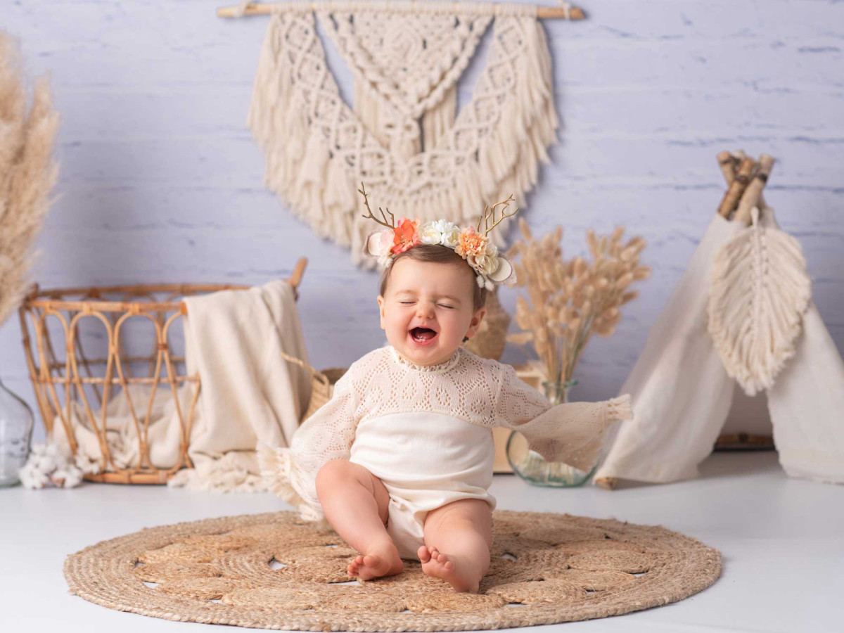 Baby & cake smash photo backdrop Pampa – boho set with macramé, pampas and teepee | Colors&Drops