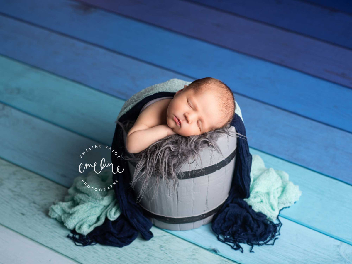 Photo floor Colored Blue – wooden planks in blue gradient | Colors&Drops