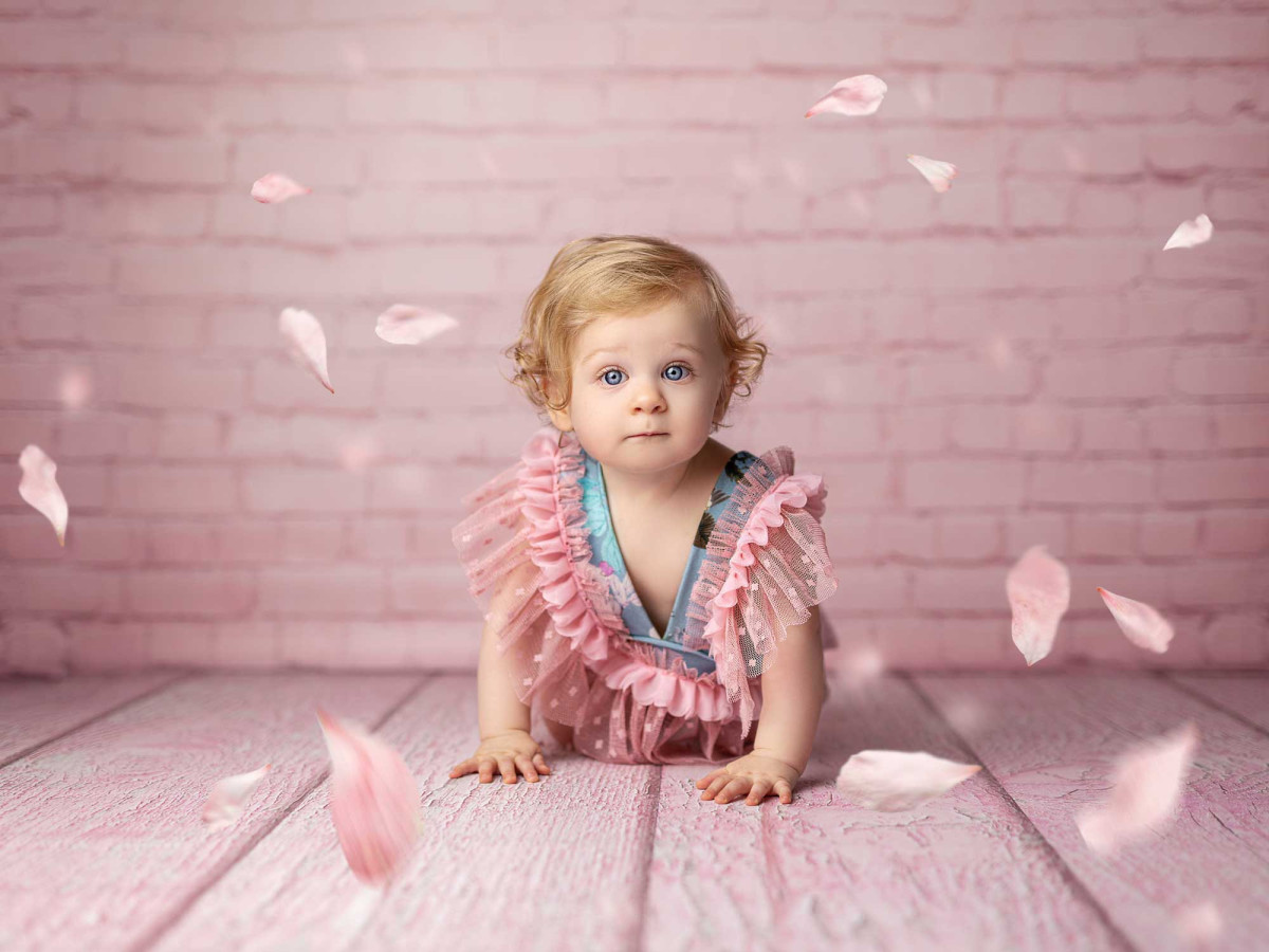 Fondo fotográfico rosa pálido texturizado Candy Cloud – pared de ladrillo pintado rosa pálido | Colors&Drops