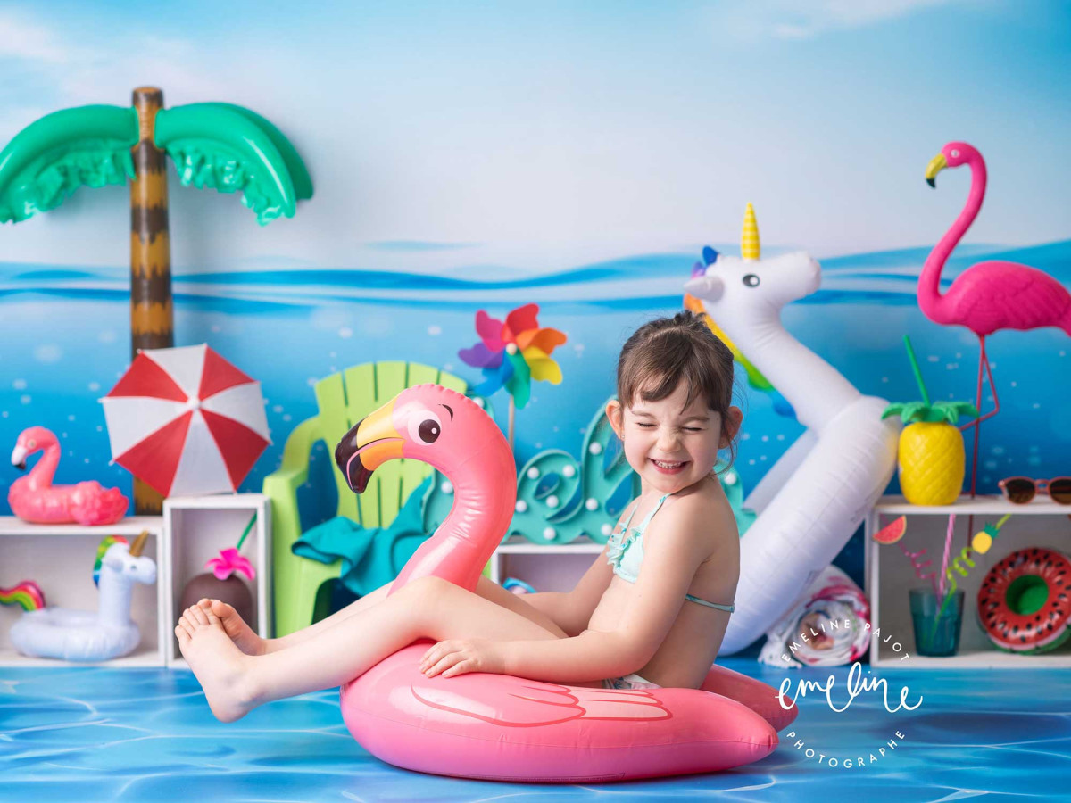 Baby & cake smash photo backdrop Swimming Pool – pool set with unicorn float and flamingo | Colors&Drops