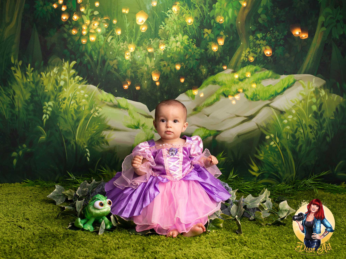 Baby & cake smash photo backdrop Jungy – green jungle with mossy rocks | Colors&Drops