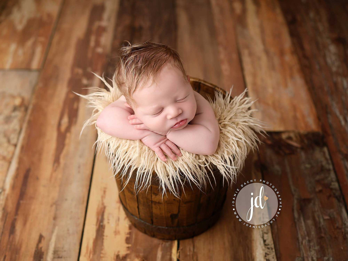 Photo floor Attic – reclaimed wooden planks | Colors&Drops