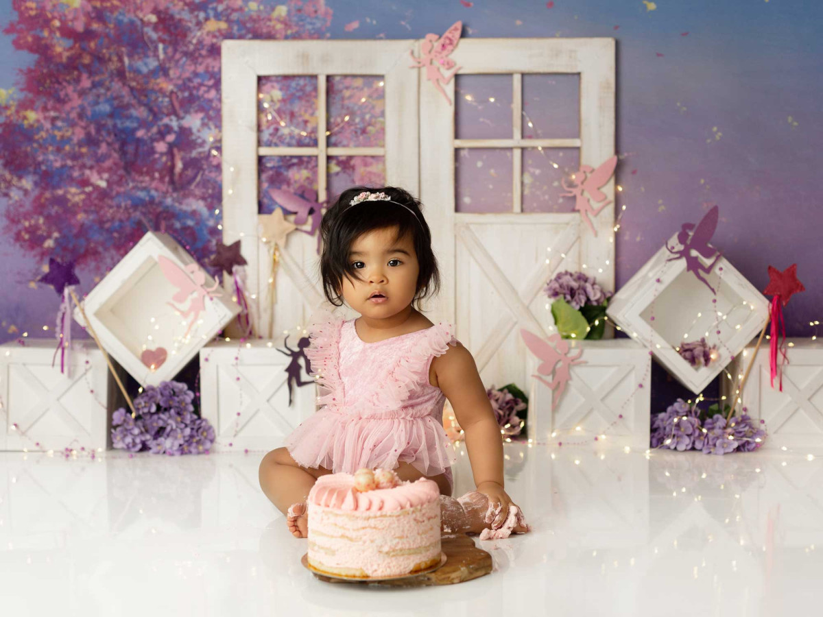 Baby & cake smash photo backdrop Fairies – wooden doors and purple tree with flowered cubes | Colors&Drops