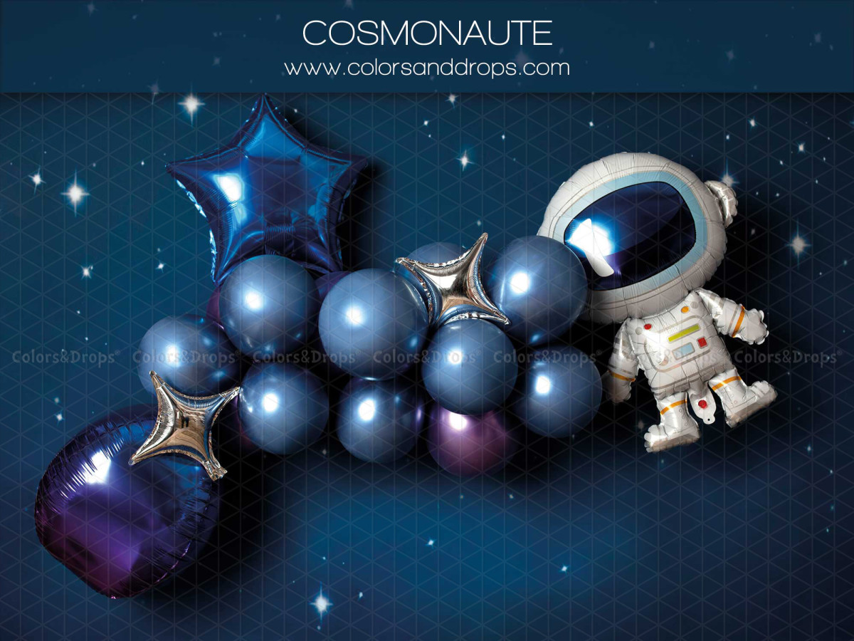 Fond photo bébé et smash cake Cosmonaute – ballons bleus et astronaute dans l'espace | Colors&Drops