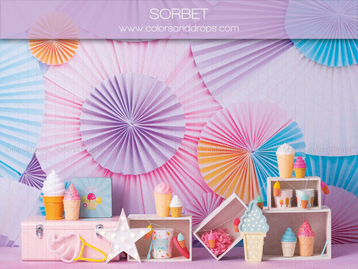 Fond photo bébé et smash cake Sorbet – décor sorbet avec rosaces en papier et glaces | Colors&Drops