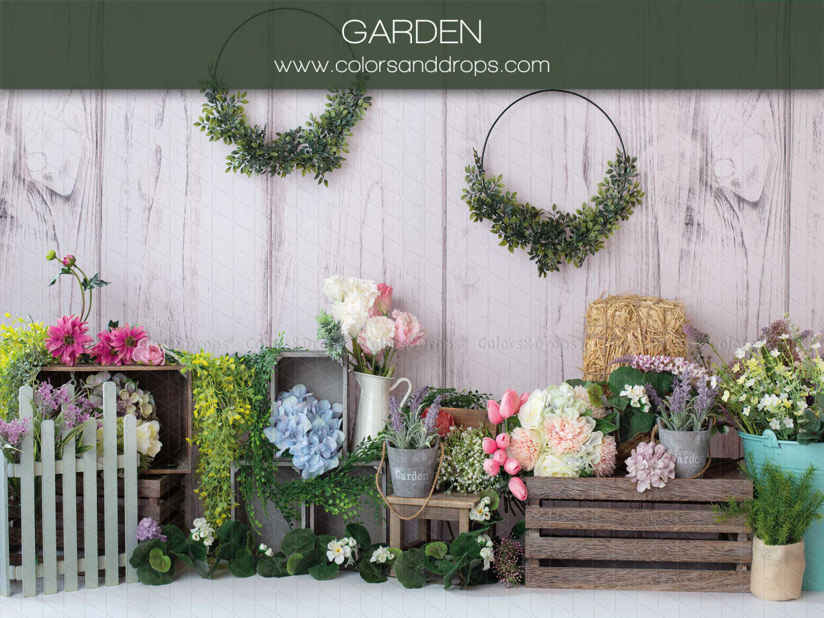Baby & cake smash photo backdrop Garden – flower garden with wreaths and white fence | Colors&Drops