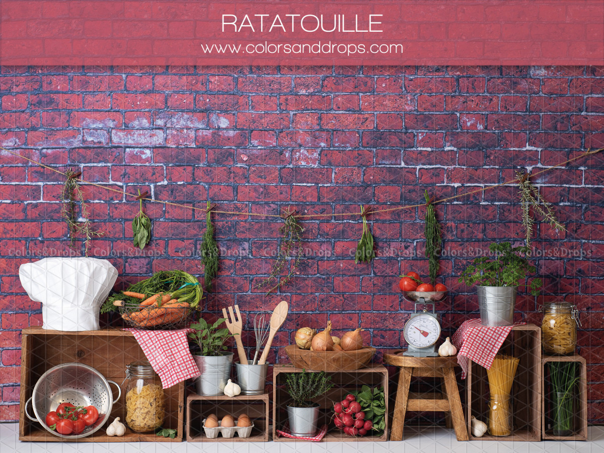 Fond photo bébé et smash cake Ratatouille – cuisine de chef avec mur en brique et légumes | Colors&Drops