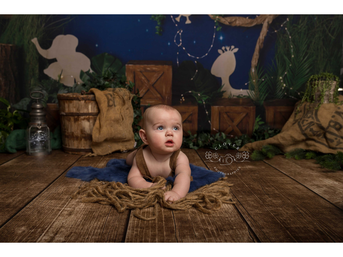 Baby & cake smash photo backdrop Jungle Night – night jungle with monkey, elephant and crates | Colors&Drops