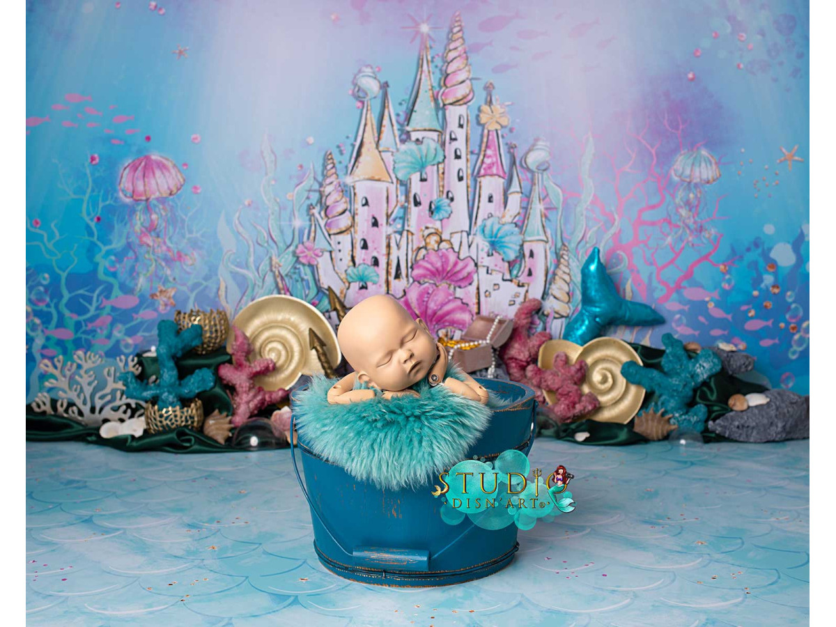 Fond photo bébé et smash cake Aquarielle – château de sirène sous-marin avec coquillages | Colors&Drops
