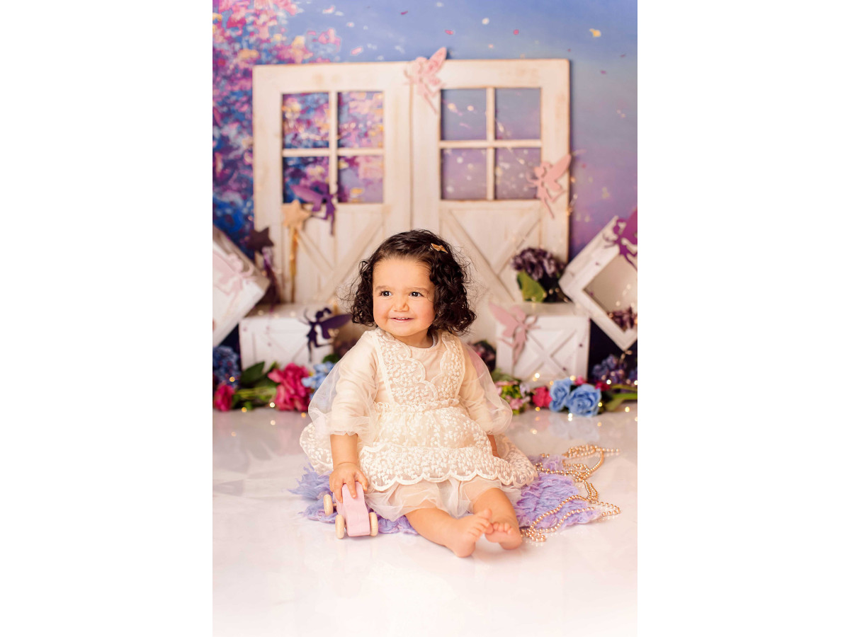 Baby & cake smash photo backdrop Fairies – wooden doors and purple tree with flowered cubes | Colors&Drops