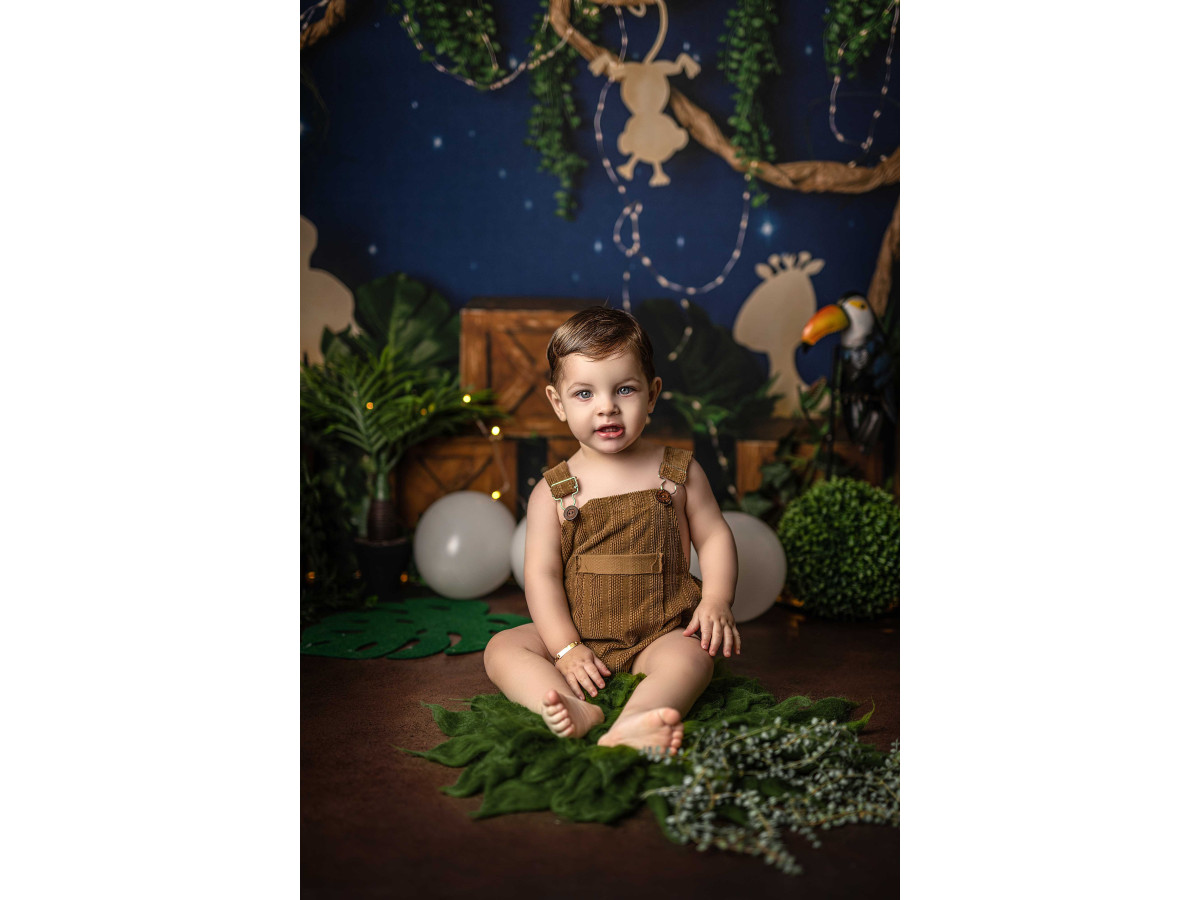 Baby & cake smash photo backdrop Jungle Night – night jungle with monkey, elephant and crates | Colors&Drops