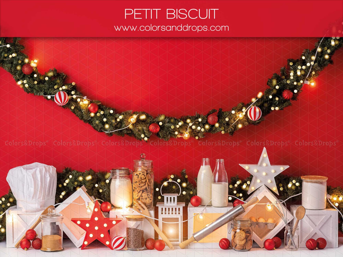 Baby & cake smash photo backdrop Petit Biscuit – red wall with Christmas garland and cookie jars | Colors&Drops