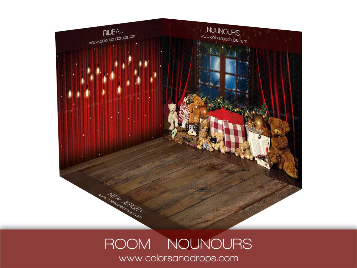 Christmas corner photo backdrop Nounours – red curtain and teddy bears on wooden floor | Colors&Drops
