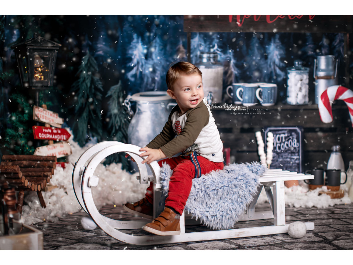 Christmas corner photo backdrop Winter Hot Cocoa – snowy hot chocolate stand corner set | Colors&Drops