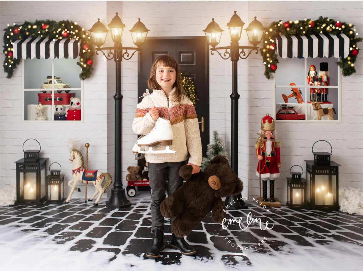 Christmas corner photo backdrop Toys Boutique II – Christmas toy shop and shop window | Colors&Drops