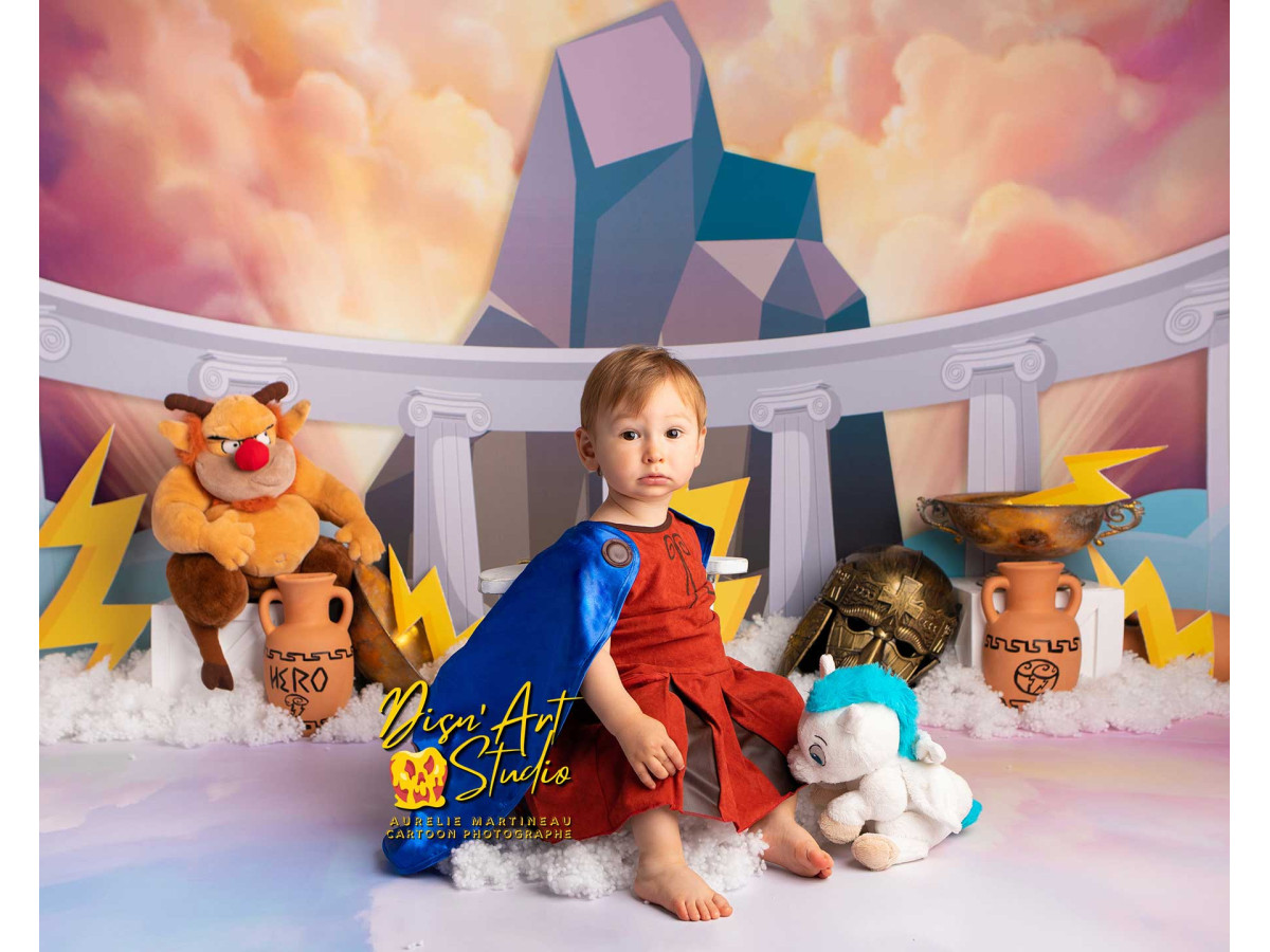 Fond photo bébé et smash cake Olympe – temple grec avec colonnes, éclairs et nuages | Colors&Drops