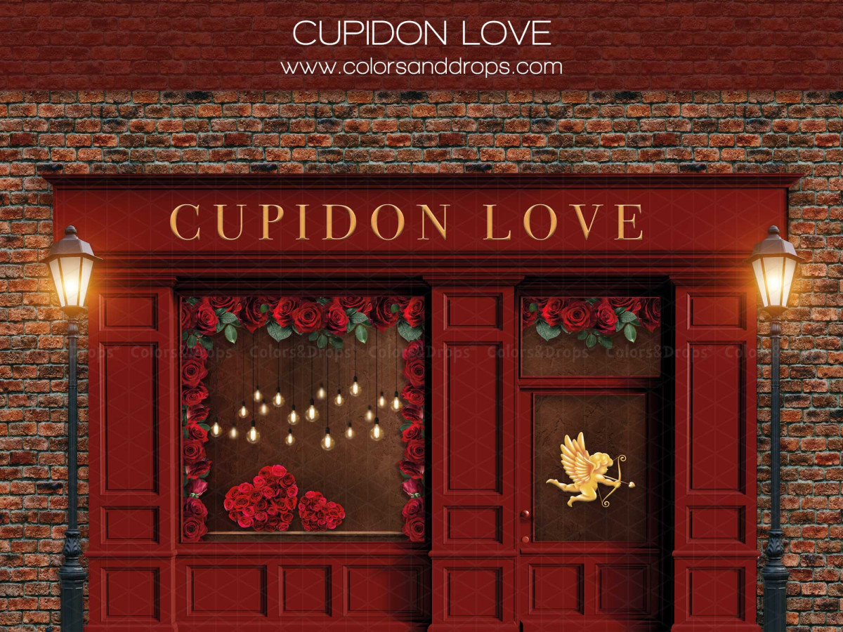 Fondo fotográfico Cupidon Love – fachada de tienda roja con rosas y cupido | Colors&Drops