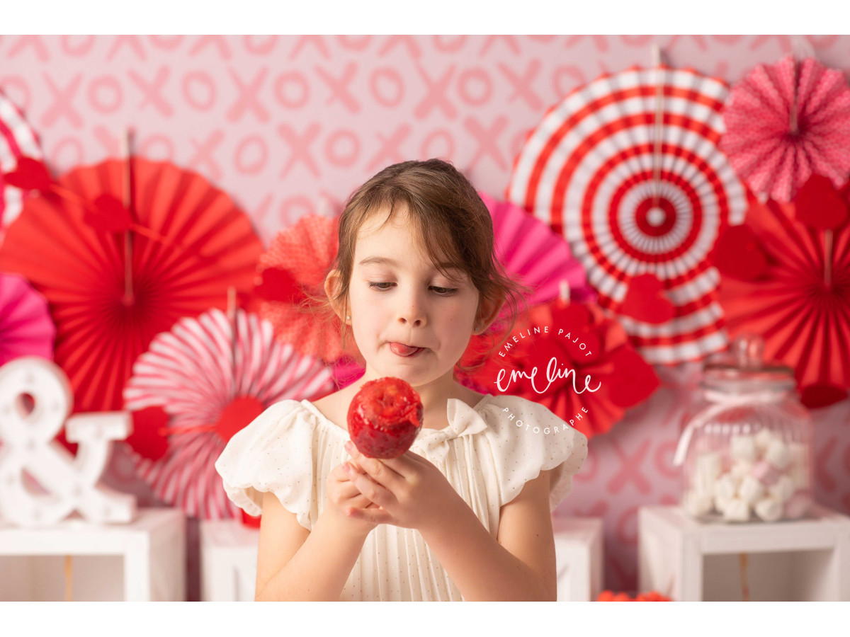 Fond photo Saint-Valentin Xoxo – papier peint XOXO avec rosaces rouges et cœurs | Colors&Drops
