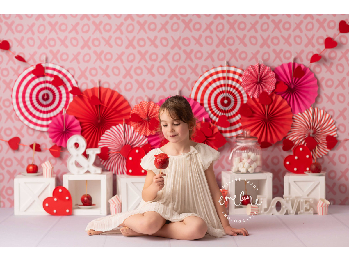 Fond photo Saint-Valentin Xoxo – papier peint XOXO avec rosaces rouges et cœurs | Colors&Drops