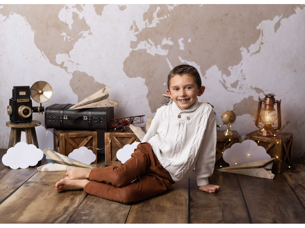 Baby & cake smash photo backdrop Mapping – world map with suitcases, plane and clouds | Colors&Drops