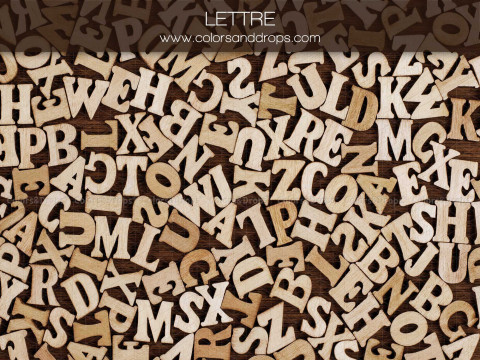 School portrait photo backdrop Lettre – scattered wooden letters | Colors&Drops