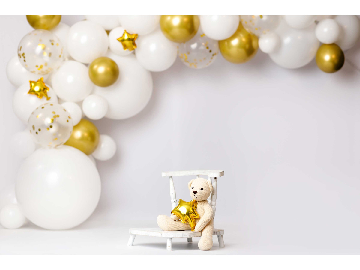 Fondo fotográfico de bebé y smash cake White and Stars – guirnalda de globos blancos y dorados con estrellas | Colors&Drops