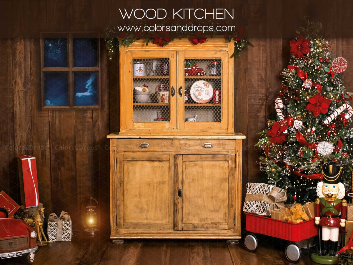 Fond photo de Noël Wood Kitchen – cuisine de Noël en bois avec vaisselier et fenêtre | Colors&Drops