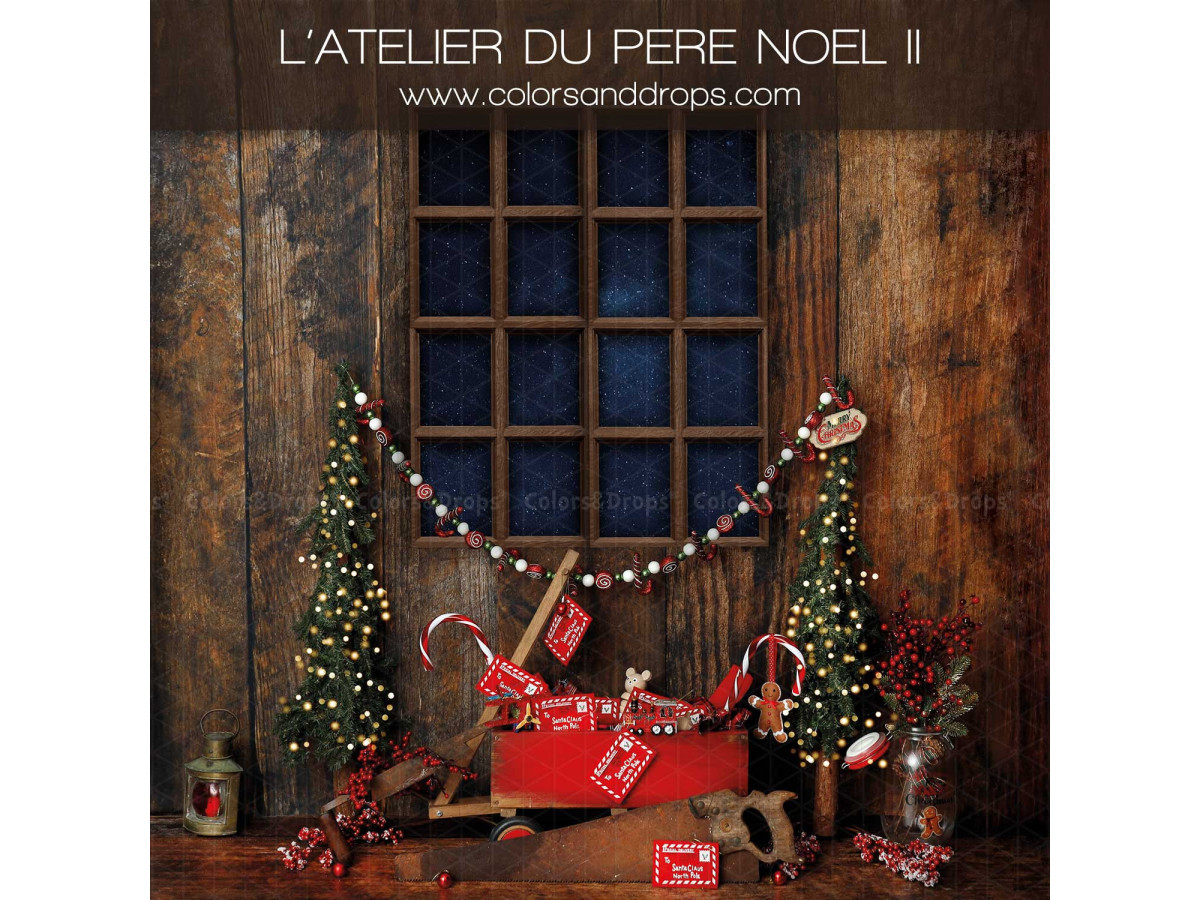 Side photo backdrop L'Atelier du Pere Noel II – Santa's workshop with window, fir trees and bunting | Colors&Drops