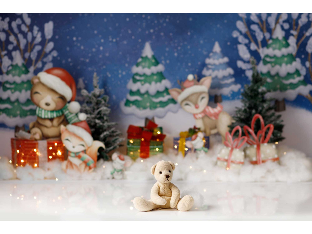 Fondo fotográfico de bebé y smash cake Winter Party – bosque navideño ilustrado con ositos y regalos | Colors&Drops