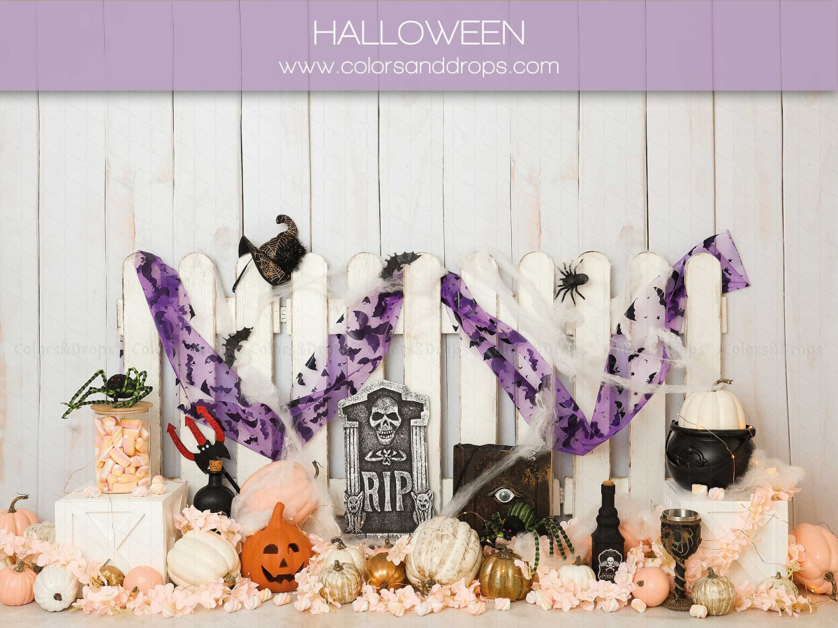 Fondo fotográfico Halloween – valla blanca de Halloween con caldero y telarañas | Colors&Drops