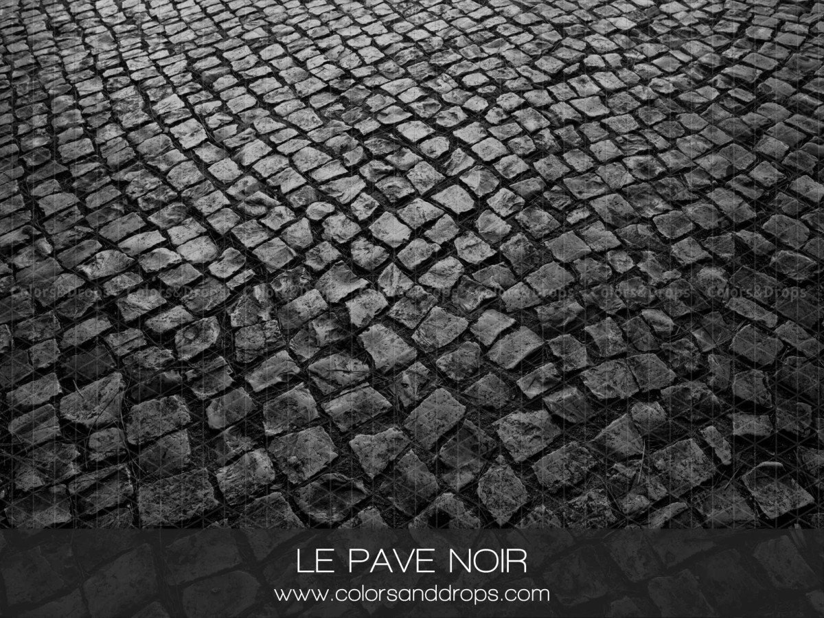 Photo floor Le Pave Noir – black cobblestone floor | Colors&Drops