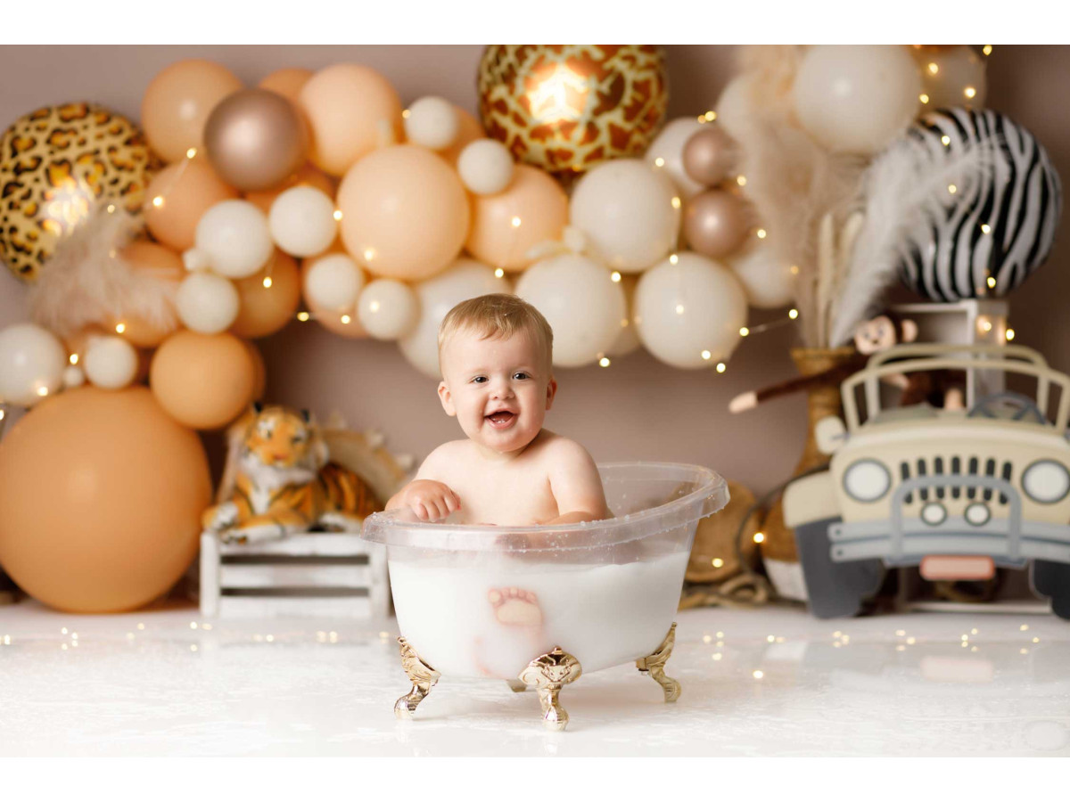 Fond photo bébé et smash cake Safari Balls – guirlande de ballons safari avec jeep et motifs animaux | Colors&Drops