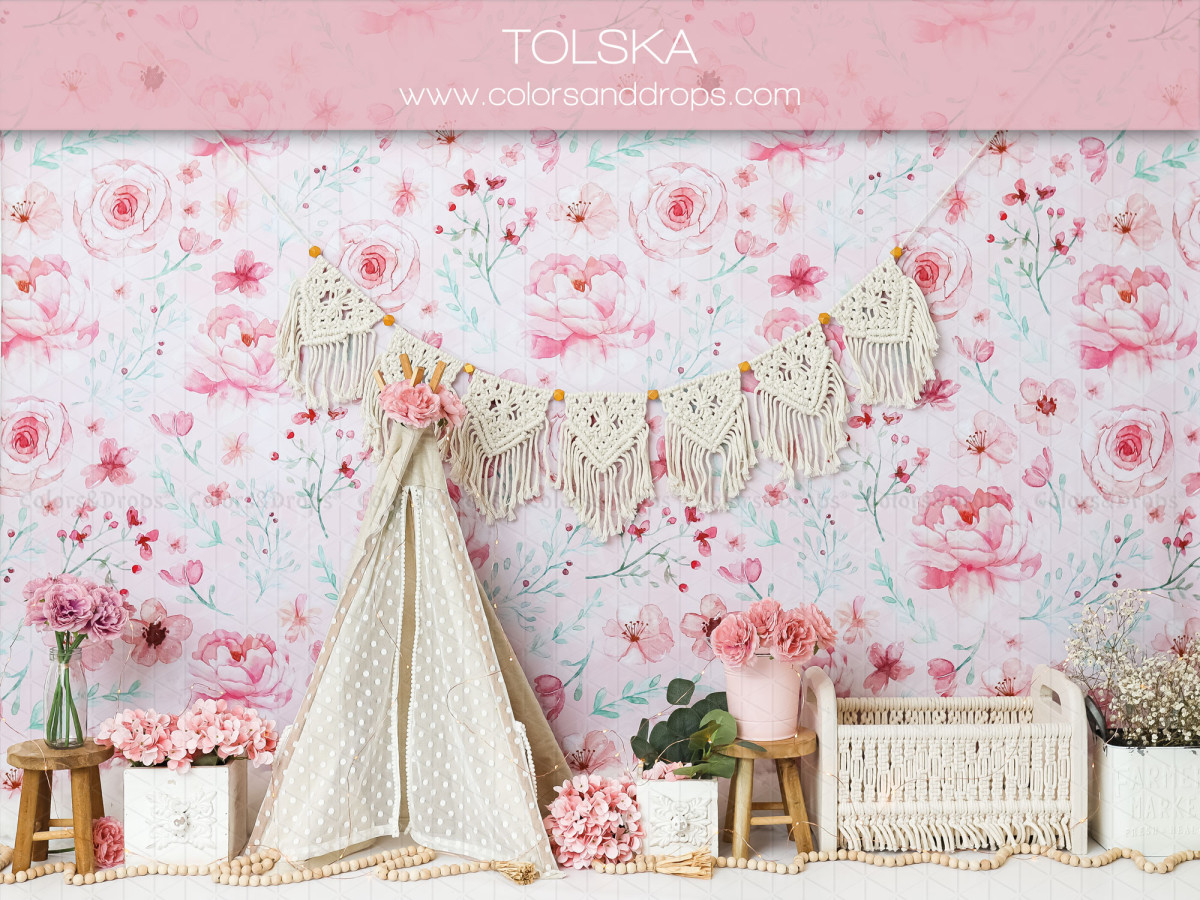 Fond photo bébé et smash cake Tolska – papier peint fleuri rose avec tipi et macramé | Colors&Drops