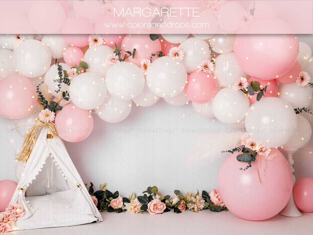 Baby & cake smash photo backdrop Margarette – pink and white balloon arch with teepee and flowers | Colors&Drops