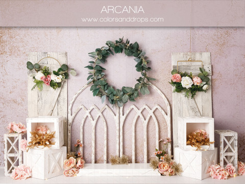 Baby & cake smash photo backdrop Arcania – white windows with wreath and pink flowers | Colors&Drops