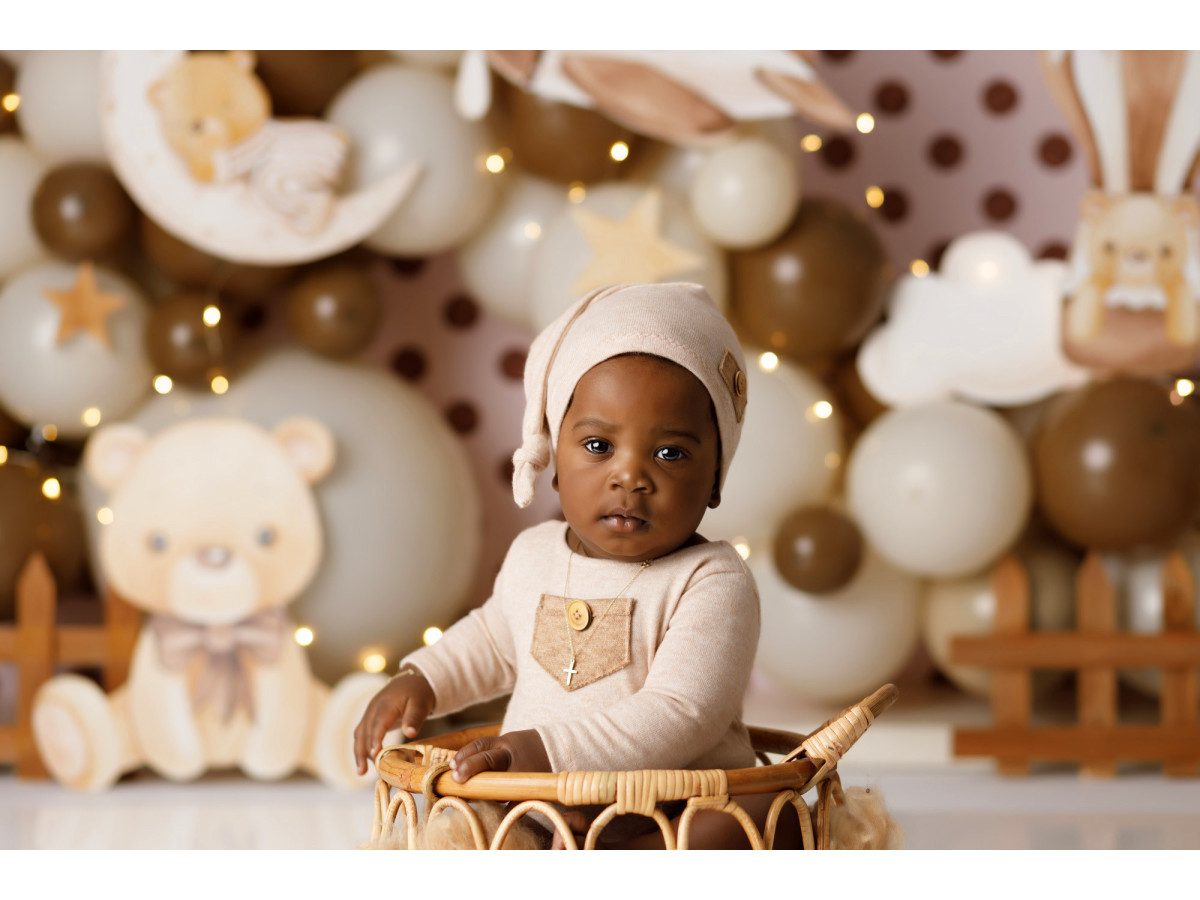 Fond photo bébé et smash cake Teddy Aviator – ballons marron et crème avec ours aviateur et montgolfière | Colors&Drops