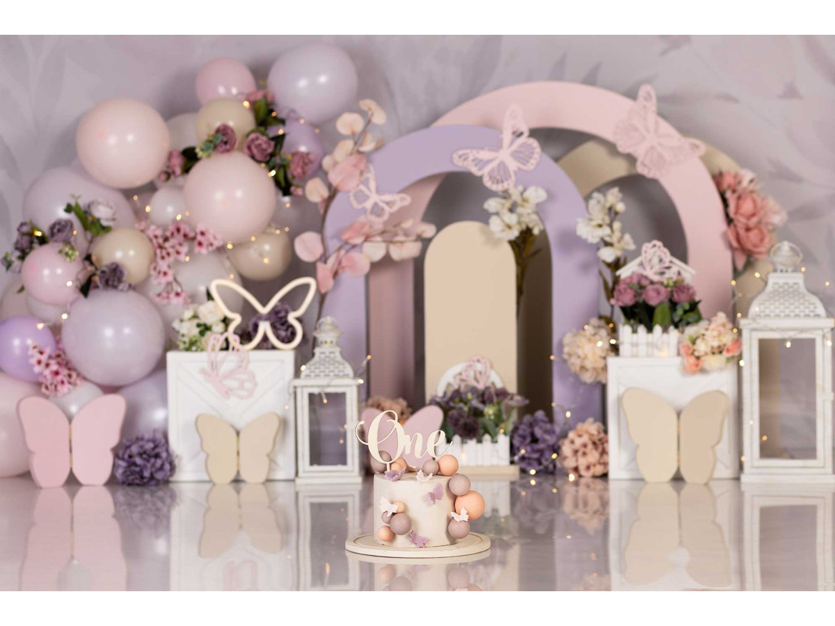 Fond photo bébé et smash cake Butterfly Dream – arche de ballons et arcs-en-ciel pastel avec papillons | Colors&Drops