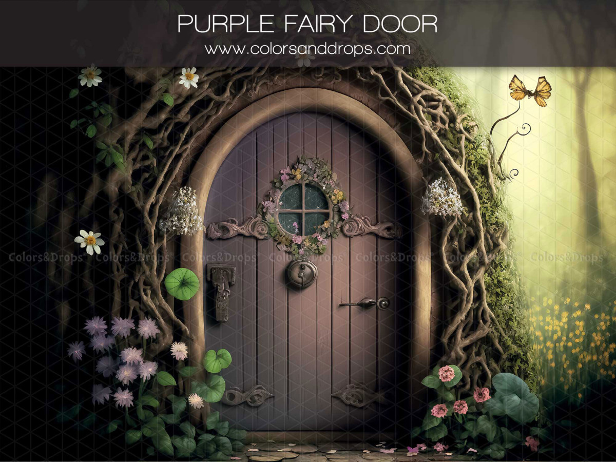 Fond photo d'automne Purple Fairy Door – porte de fée violette dans un tronc avec fleurs | Colors&Drops