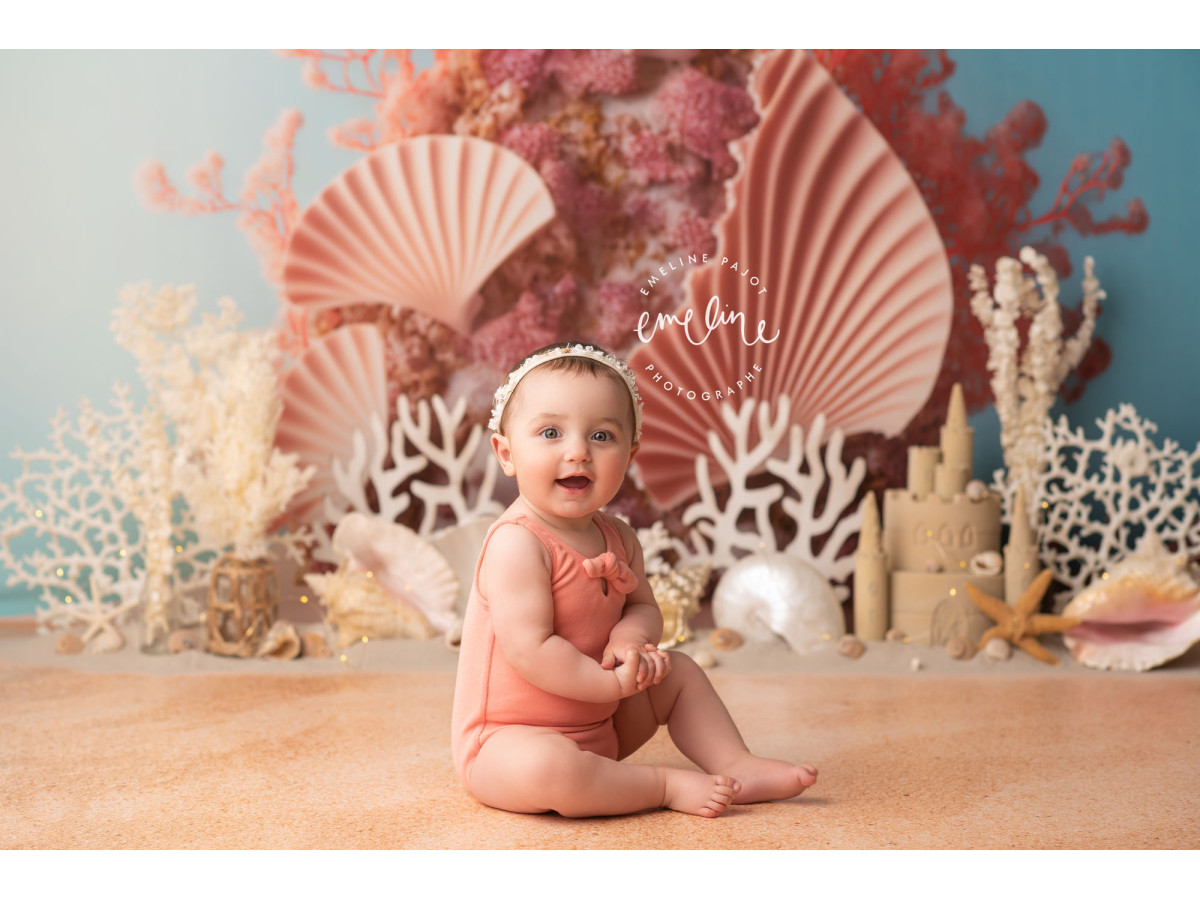 Baby & cake smash photo backdrop Sous L'Ocean – under the sea set with pink corals and shells | Colors&Drops
