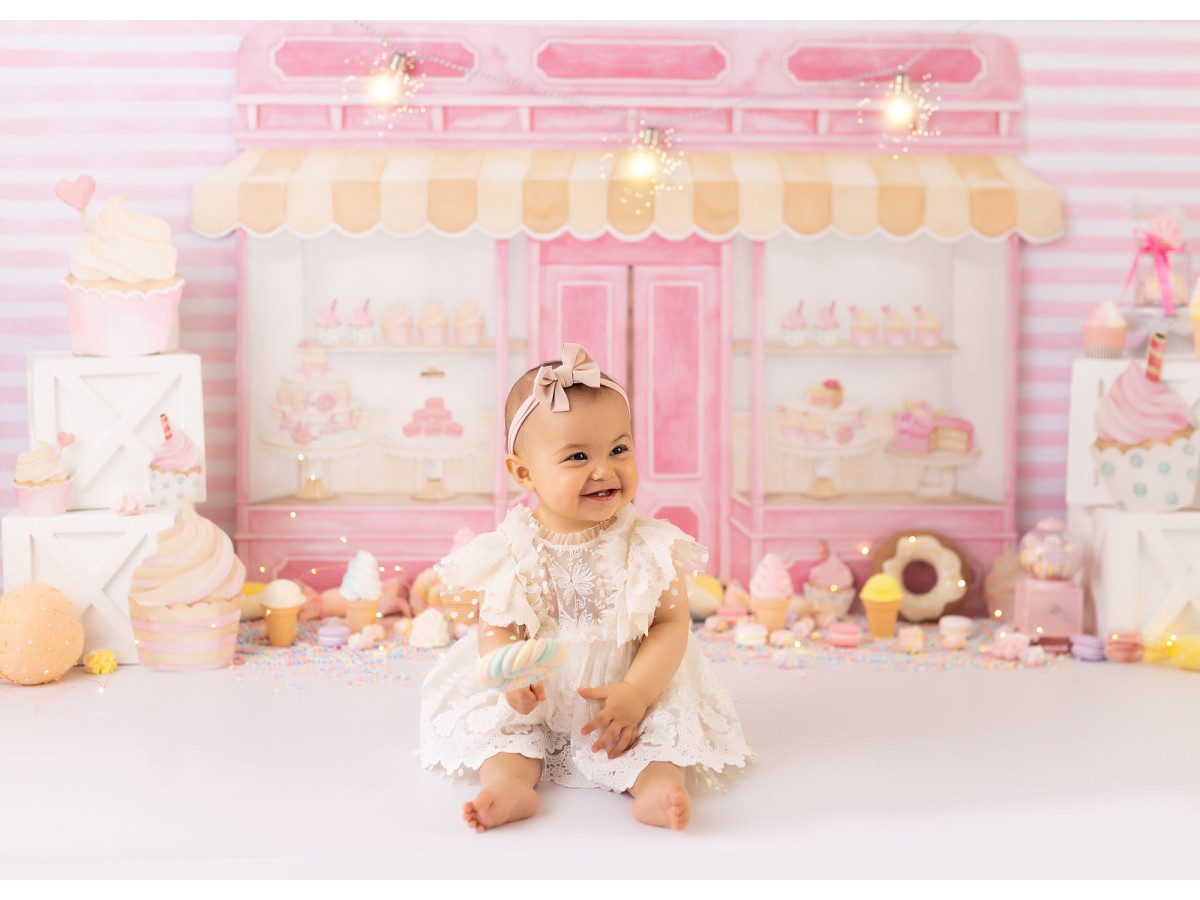 Fond photo bébé et smash cake Bonbonniere – boutique de bonbons rose avec pâtisseries et donuts | Colors&Drops