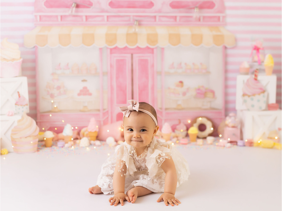 Fond photo bébé et smash cake Bonbonniere – boutique de bonbons rose avec pâtisseries et donuts | Colors&Drops