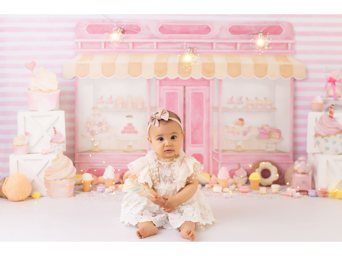 Fond photo bébé et smash cake Bonbonniere – boutique de bonbons rose avec pâtisseries et donuts | Colors&Drops