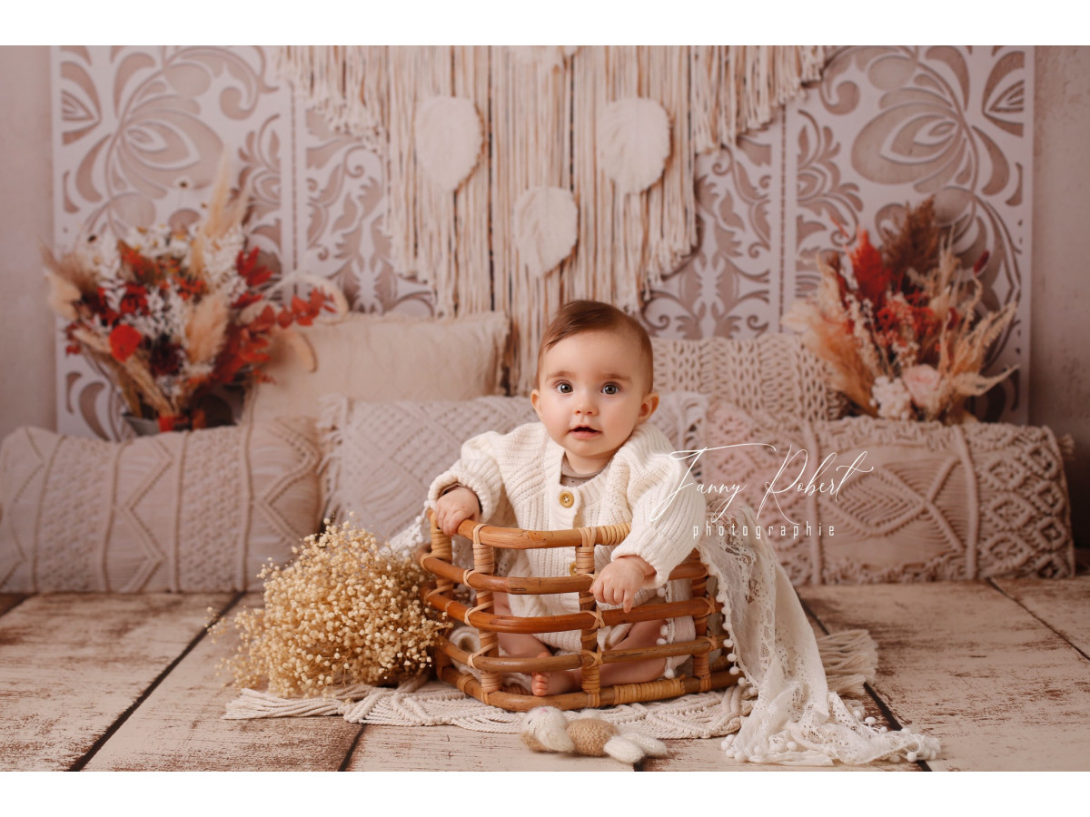 Baby & cake smash photo backdrop Boho Vibes – boho set with large macramé and cushions | Colors&Drops