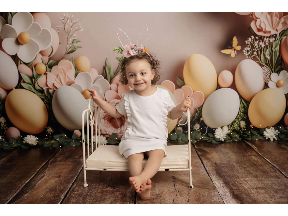 Easter photo backdrop Flowy – giant Easter eggs and pastel flowers background | Colors&Drops