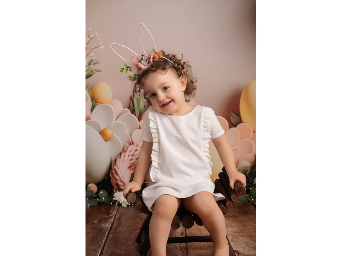 Easter photo backdrop Flowy – giant Easter eggs and pastel flowers background | Colors&Drops