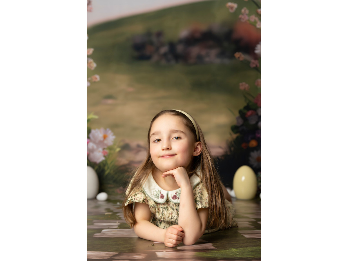 Easter photo backdrop Florilege – floral arch in a meadow with Easter eggs | Colors&Drops