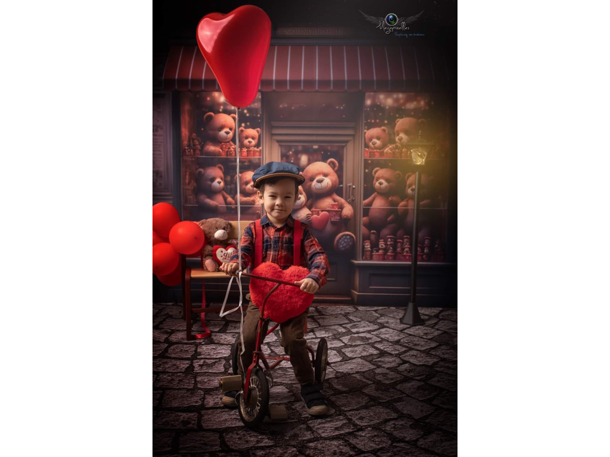 Valentine's Day photo backdrop Nounourserie – teddy bear shop with striped awning and hearts | Colors&Drops