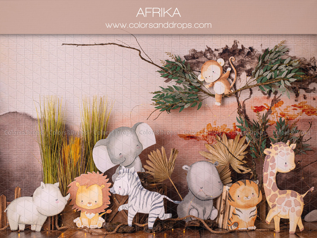 Fond photo bébé et smash cake Afrika – décor savane avec animaux en peluche et palmiers | Colors&Drops